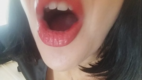 پرين، تنهنجي سوتيلي ماءُ توکي اڄ اسڪول وڃڻ نه ڏيندي... مونکي تنهنجي تمام گهڻي ضرورت آهي...